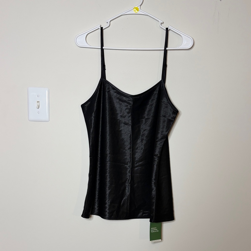 HALARA Black Silk-Like Cami Tank Top With Adjustable Straps